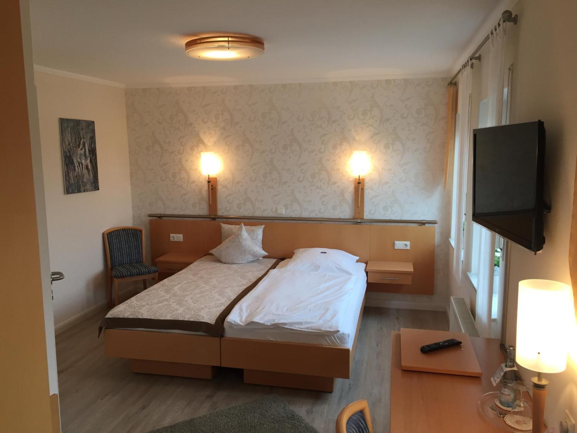 Hotel Restaurant Zum Heidekrug Bersenbruck Phòng bức ảnh